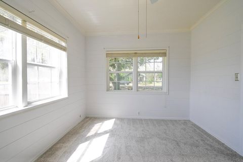 Tiny photo for 2801 Avenue I, Bay City, TX 77414 (MLS # 19049627)