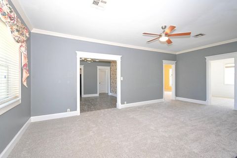 Tiny photo for 2801 Avenue I, Bay City, TX 77414 (MLS # 19049627)