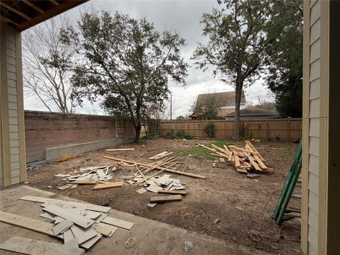 Tiny photo for 623 E 13th Street, Houston, TX 77008 (MLS # 89411837)