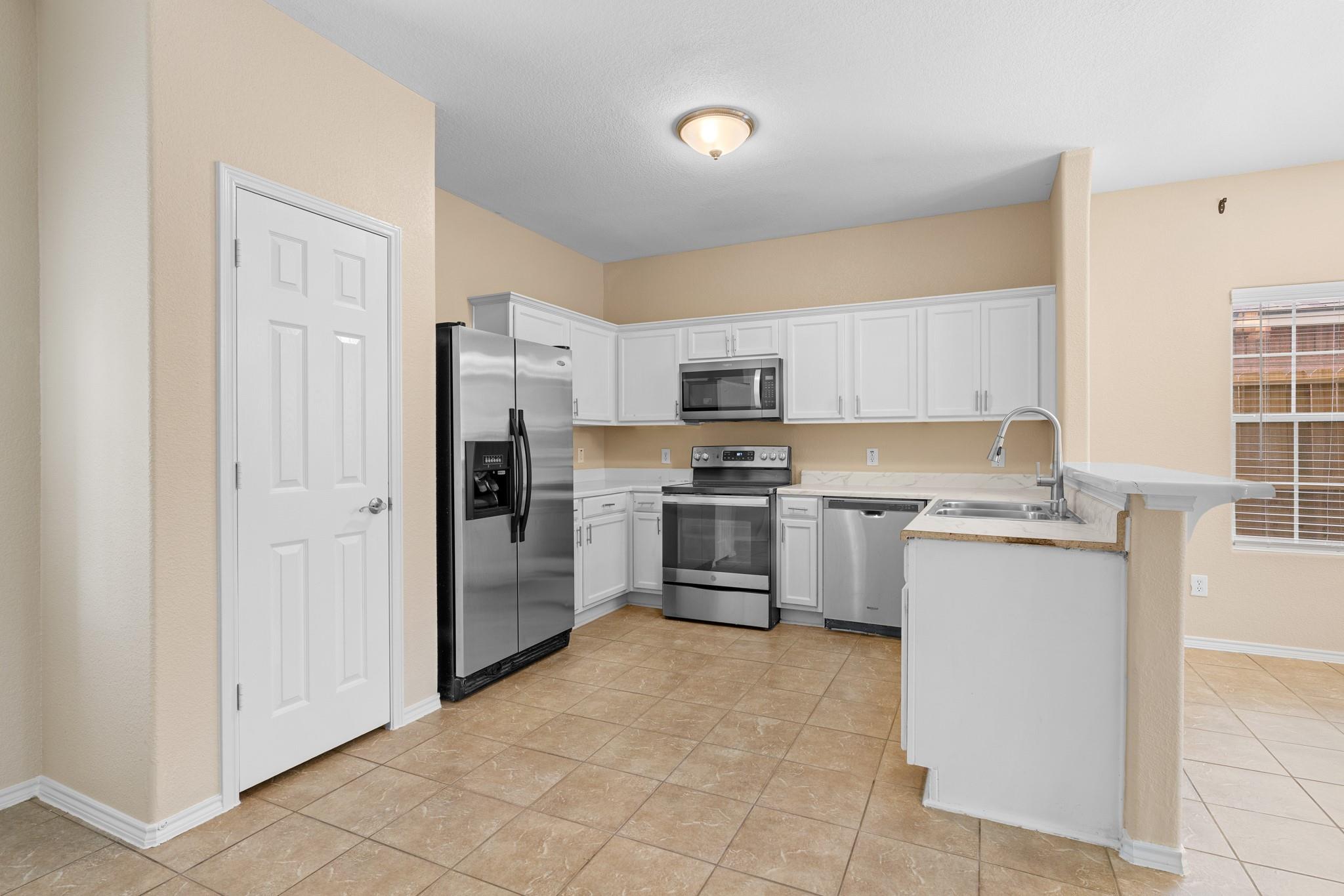 6238 Cottage Pines Drive