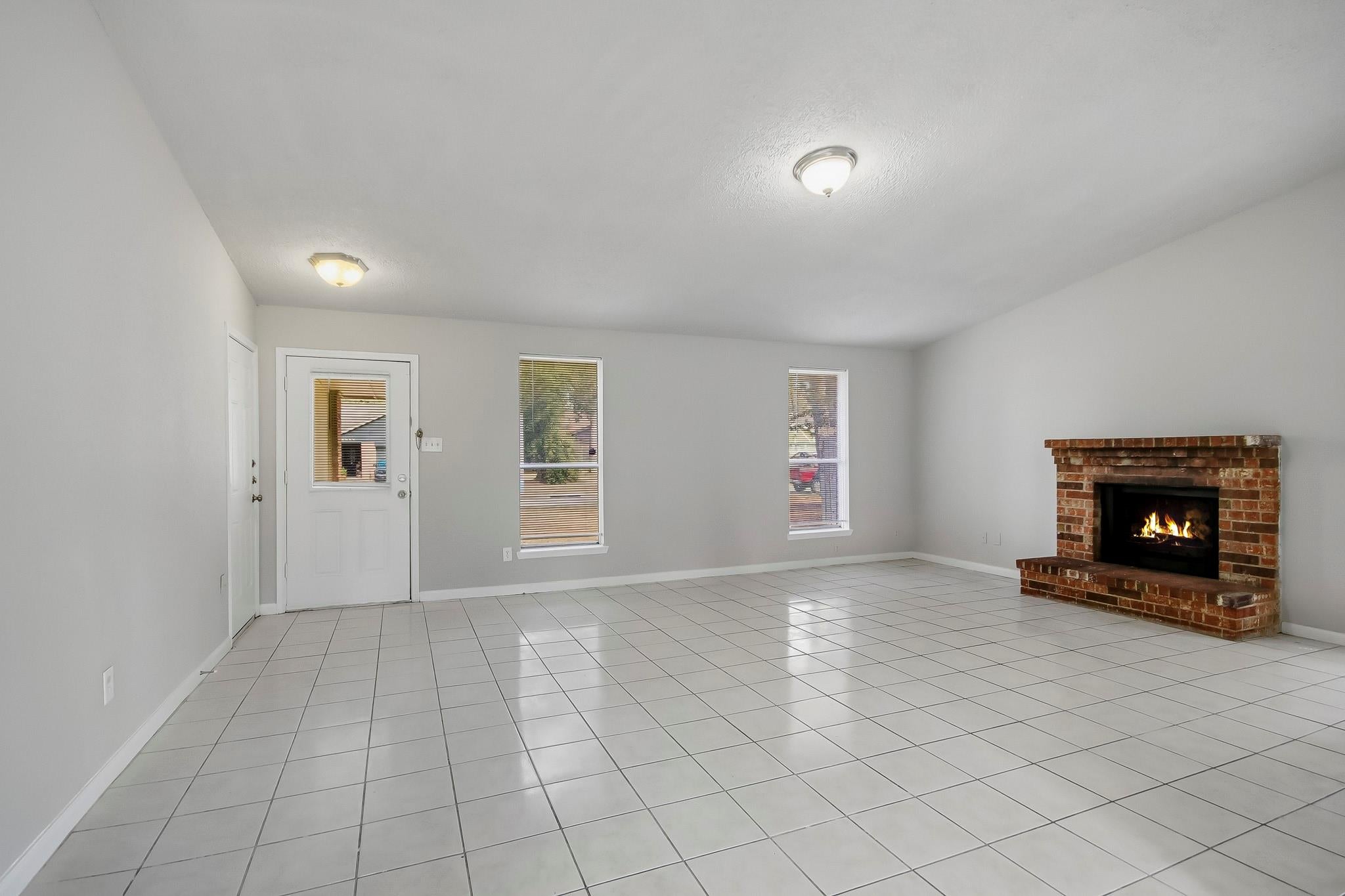 6922 Foxwick Lane