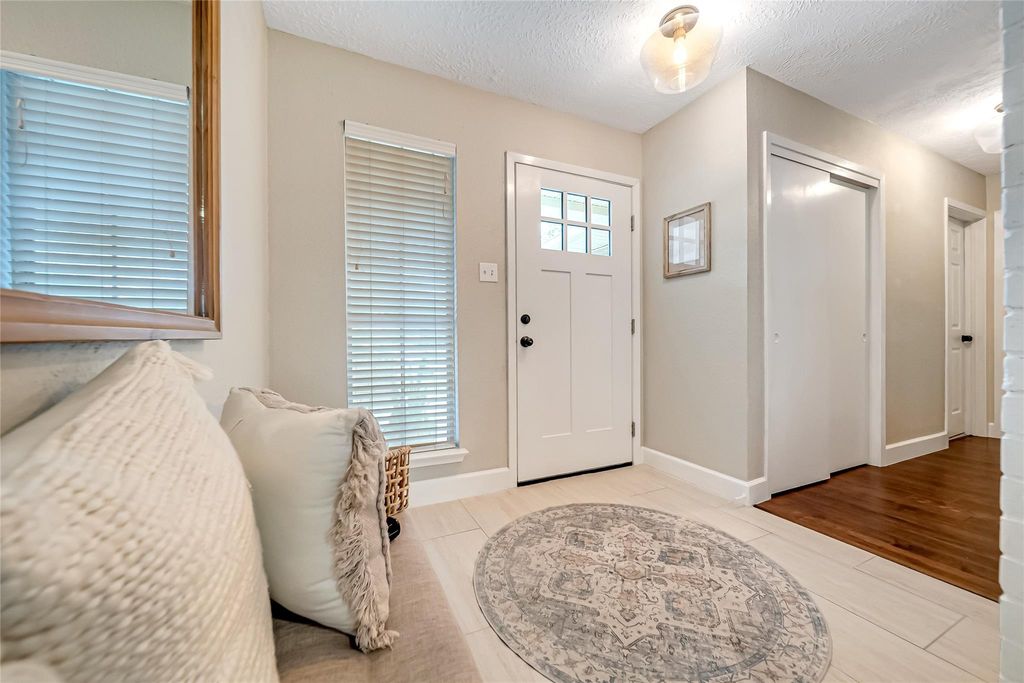 Photo of 2802 Park Meadows Avenue, Deer Park, TX 77536 (MLS # 69236043)
