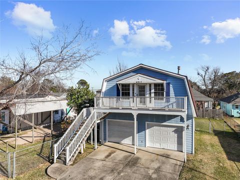 Homes For Sale - 4917 Louise Street<br/> Seabrook, TX 77586