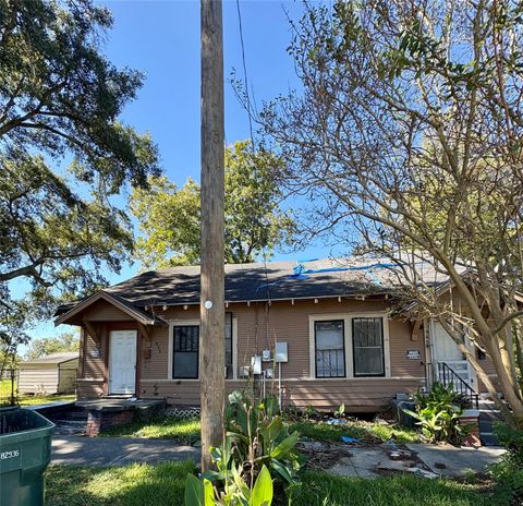 969 Forrest Street Beaumont TX 77701