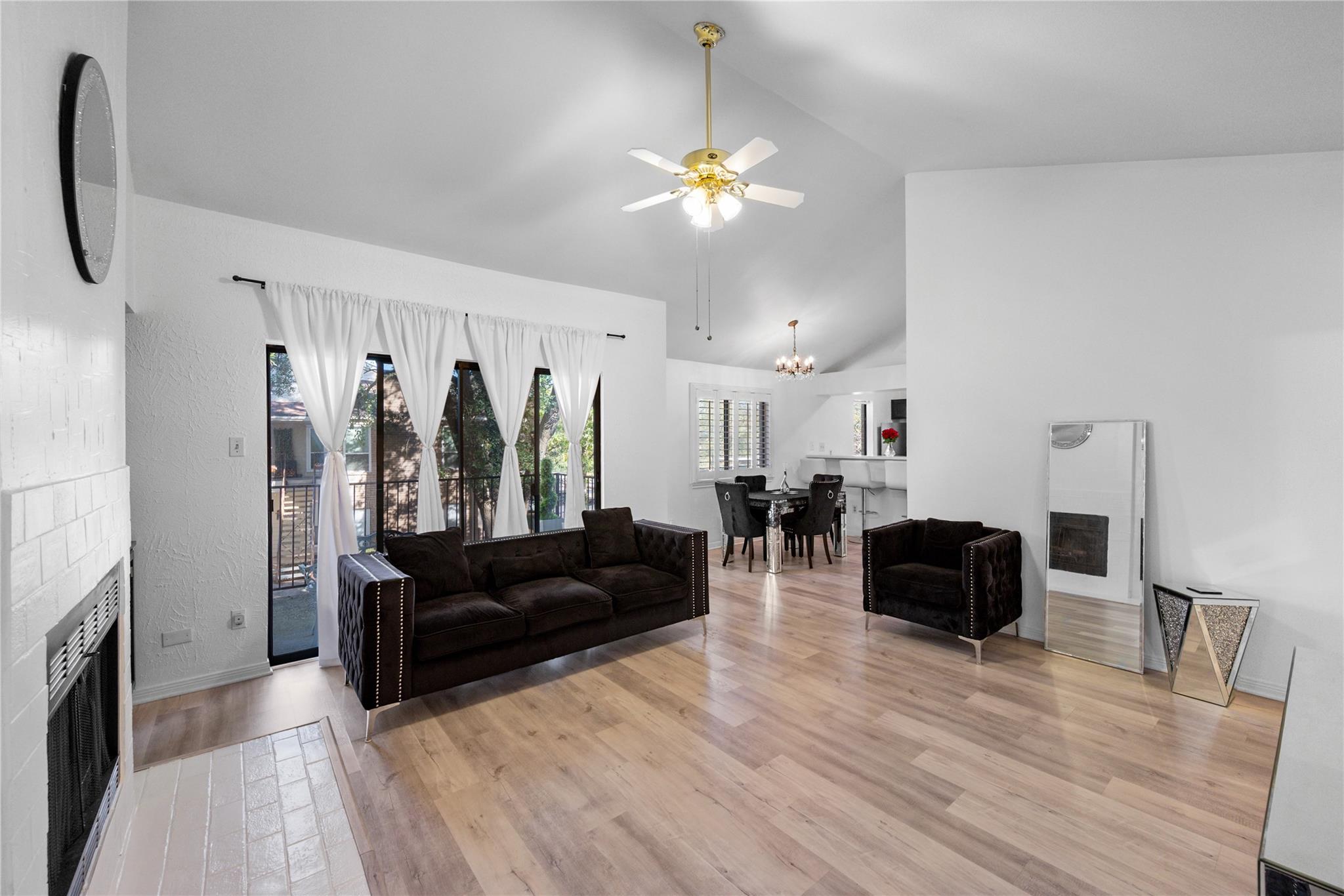 3500 Tangle Brush Drive 194