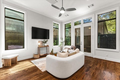 Photo of 11012 Avenu Malkenu Avenue, Houston, TX 77043 (MLS # 45656624)