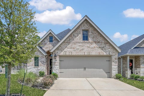 Homes For Sale - 328 Rise Lane<br/> Montgomery, TX 77316