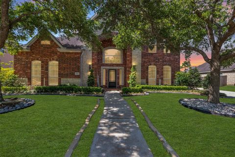 Photo of 1723 Pampas Trail Drive, Friendswood, TX 77546 (MLS # 53726274)