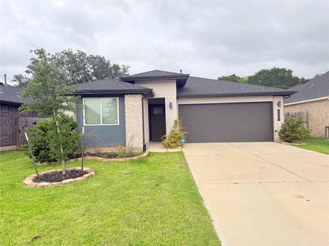 Photo of 5047 Natchez Trace TRCE, Arcola, TX 77545 (MLS # 14237539)