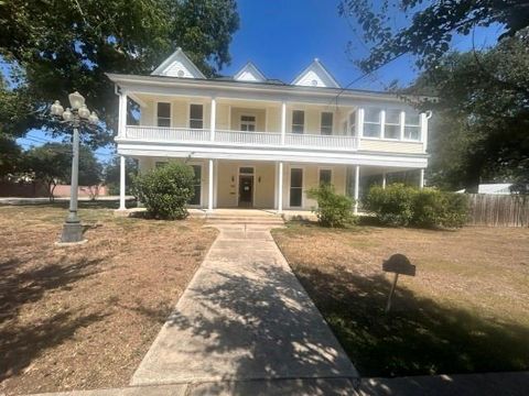 Photo of 605 Saint Matthew Street, Gonzales, TX 78629 (MLS # 5458798) Photo of 605 Saint Matthew Street, Gonzales, TX 78629 (MLS # 5458798)