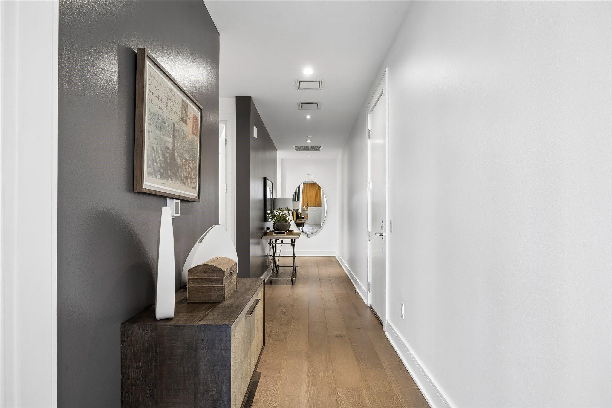 5104 Caroline Street 403