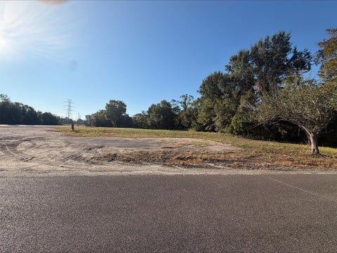 Photo of 2211 Simmons Drive, Orange, TX 77630 (MLS # 87333103)