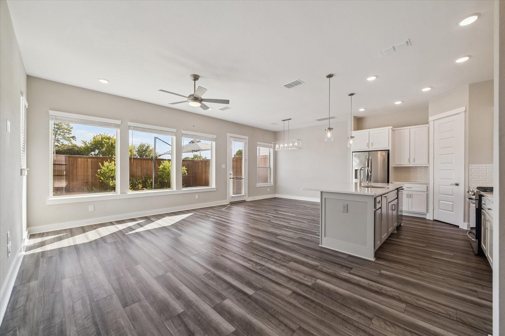 10961 Hewitt Cliff Lane