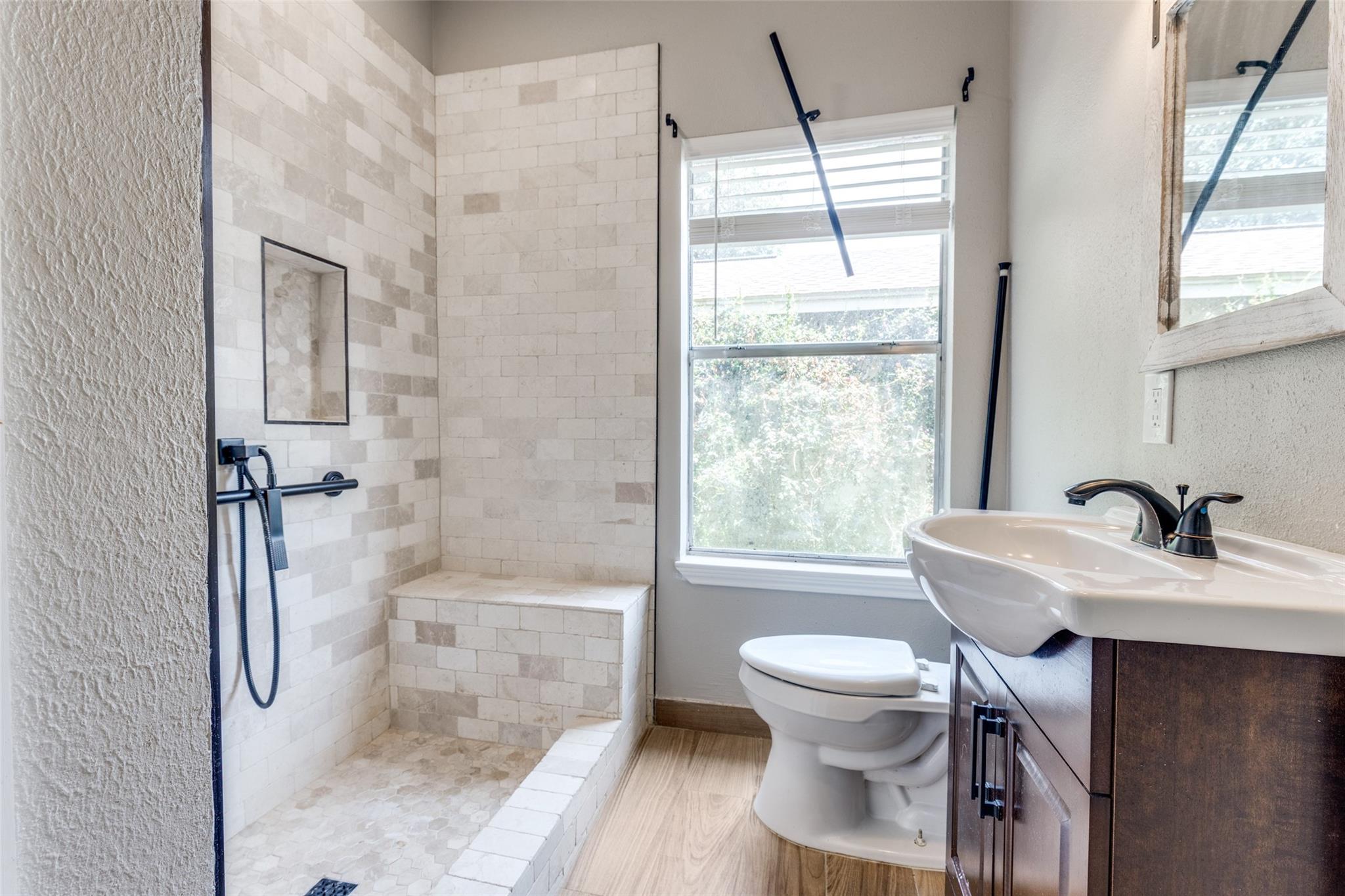 515 Brompton Lane