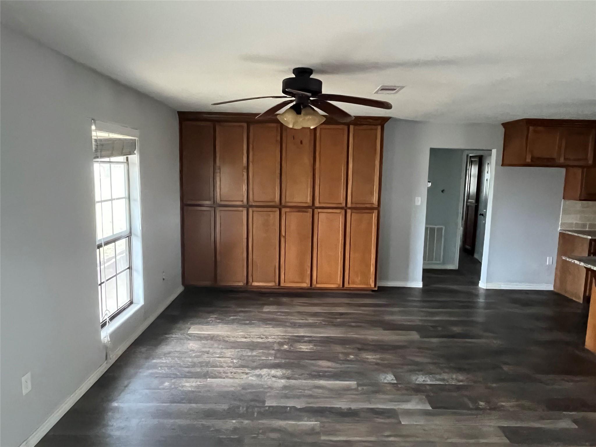 407 Branding Iron Circle
