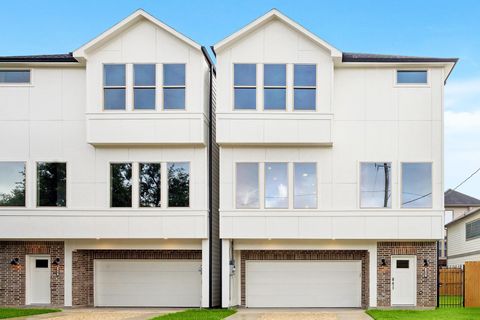 Photo of 1609 Roy Street, Houston, TX 77007 (MLS # 51015059)