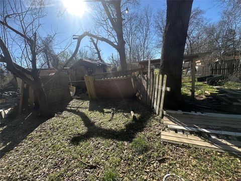 Photo of 0 9th Street, Trinity, TX 75862 (MLS # 93875048) Photo of 0 9th Street, Trinity, TX 75862 (MLS # 93875048)