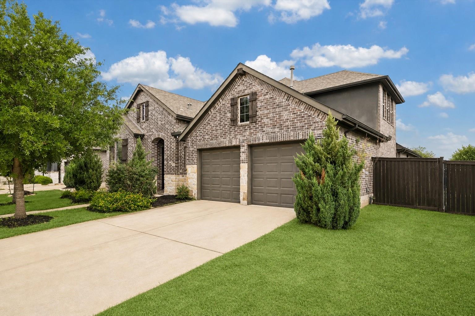1518 Shining Willow Court