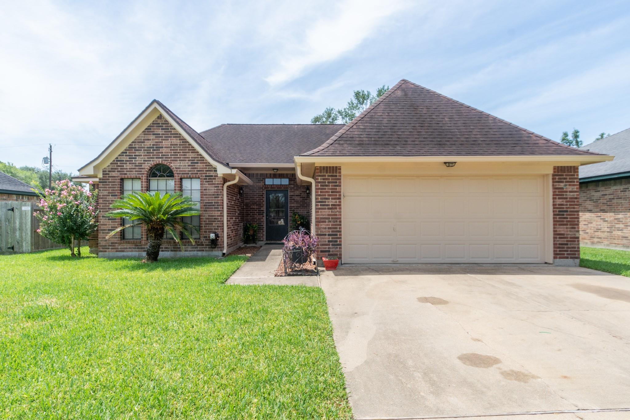808 Manor Drive