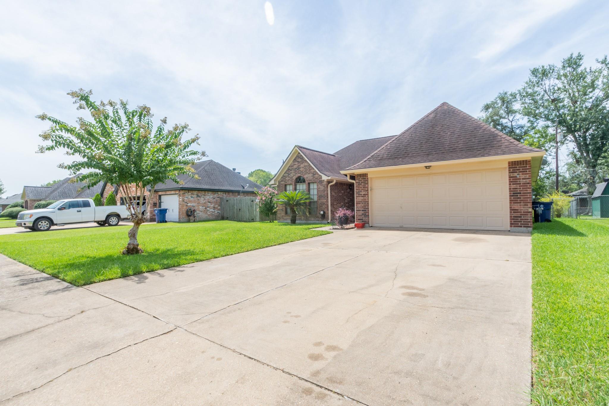 808 Manor Drive