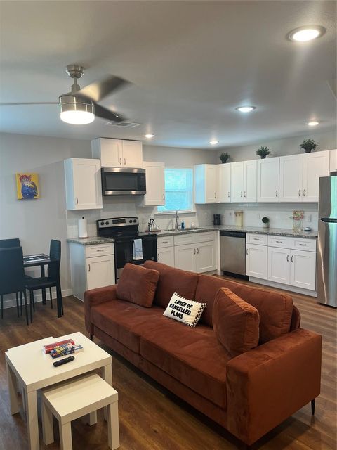 Photo of 8330 Parker Road #A, Houston, TX 77078 (MLS # 80169408) Photo of 8330 Parker Road #A, Houston, TX 77078 (MLS # 80169408)
