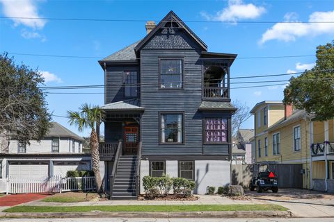 Photo of 1714 31st Street, Galveston, TX 77550 (MLS # 73846961)