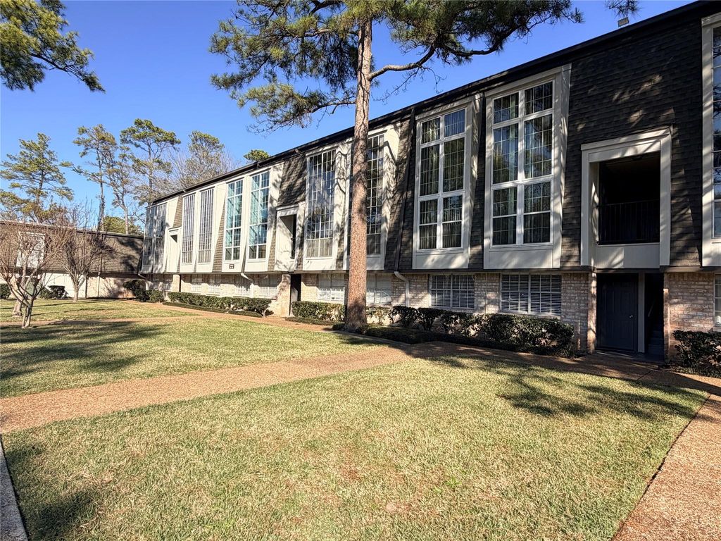 Photo of 12633 Memorial Drive #74, Houston, TX 77024 (MLS # 2998066)