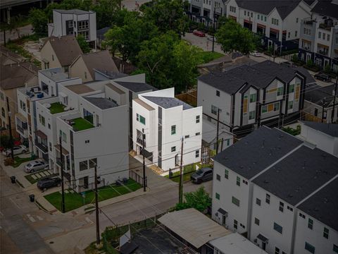 Photo of 3407 Baer Street, Houston, TX 77020 (MLS # 95193849)
