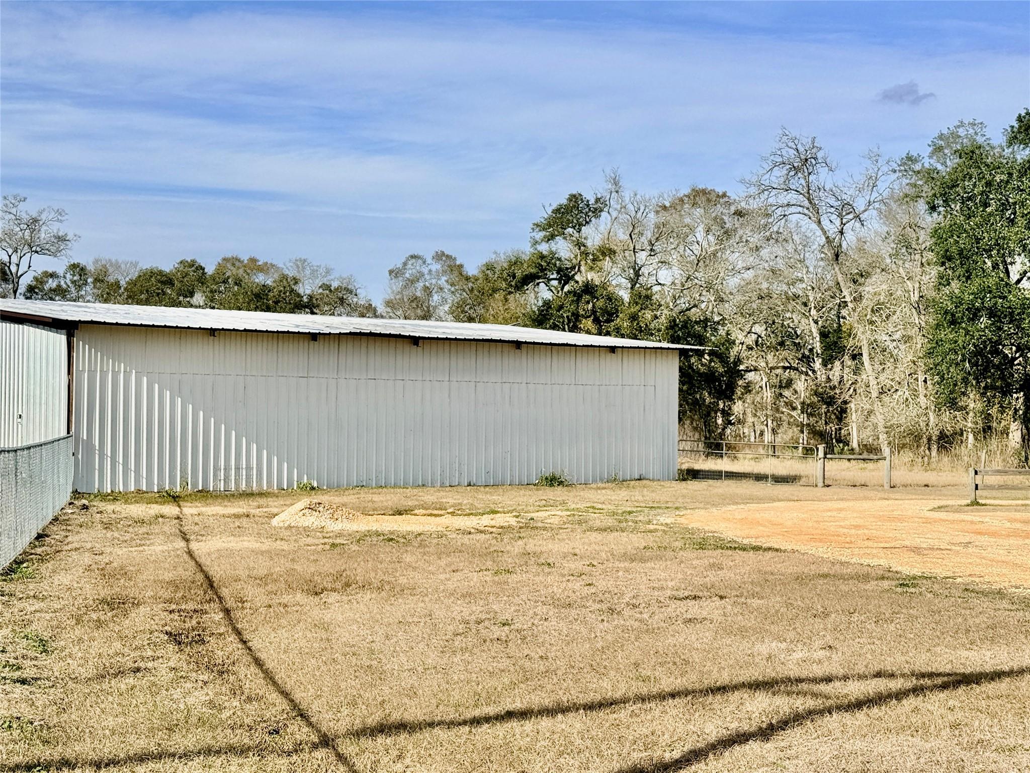 6944 County Road 359