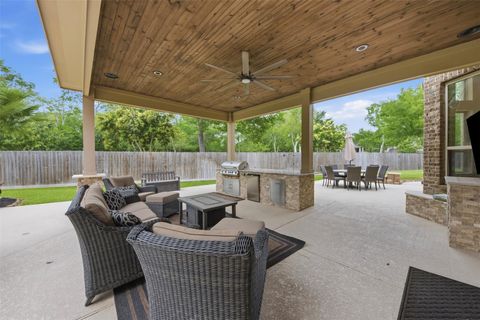 Tiny photo for 2300 Halls Creek Court, Friendswood, TX 77546 (MLS # 31919889)