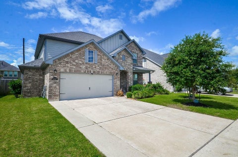 Photo of 31307 Brown Fern Drive, Fulshear, TX 77441 (MLS # 80749653)