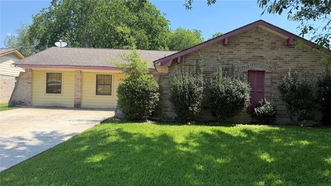 Photo of 12307 Ryewater Drive, Houston, TX 77089 (MLS # 4103152)