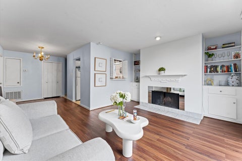 Photo of 2333 Bering Drive #201, Houston, TX 77057 (MLS # 69359853)