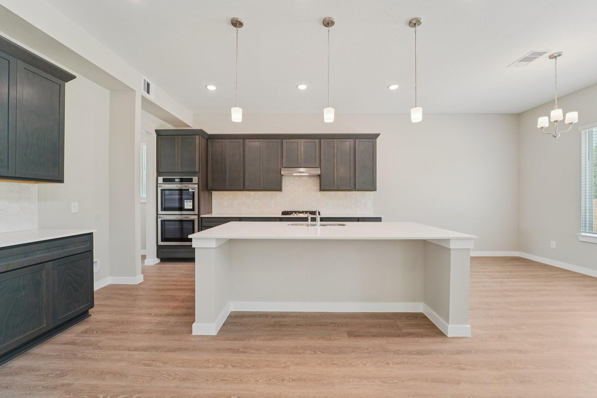 13613 Armstrong Street