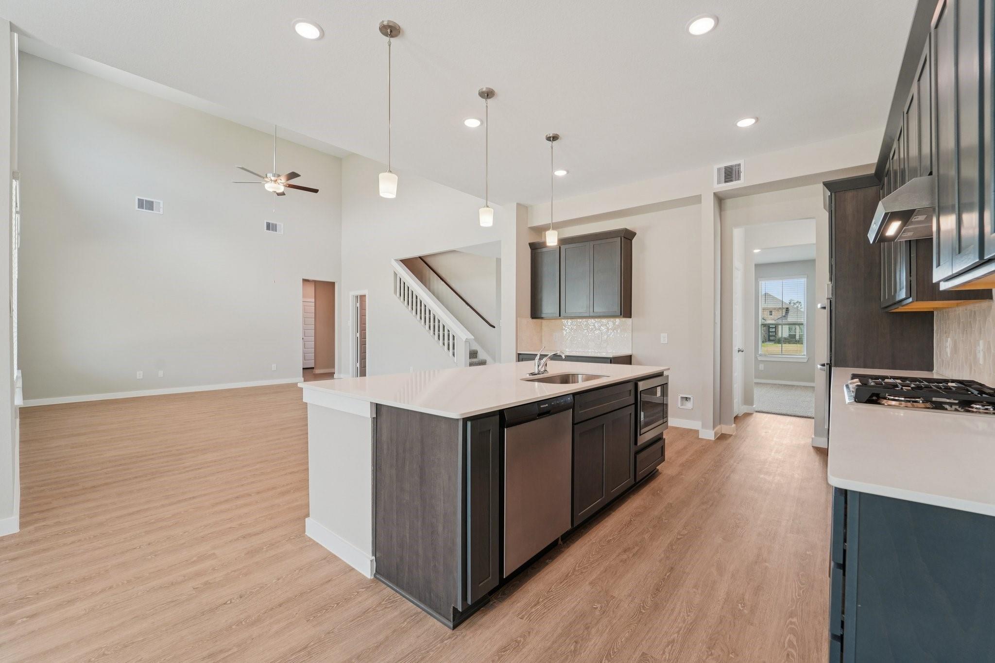 13613 Armstrong Street