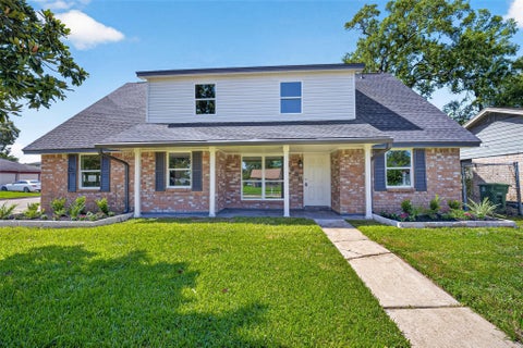 Homes For Sale - 8438 Gallahad Street<br/> Houston, TX 77078