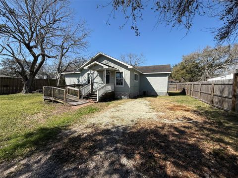Homes For Sale - 742 27th Street<br/> San Leon, TX 77539
