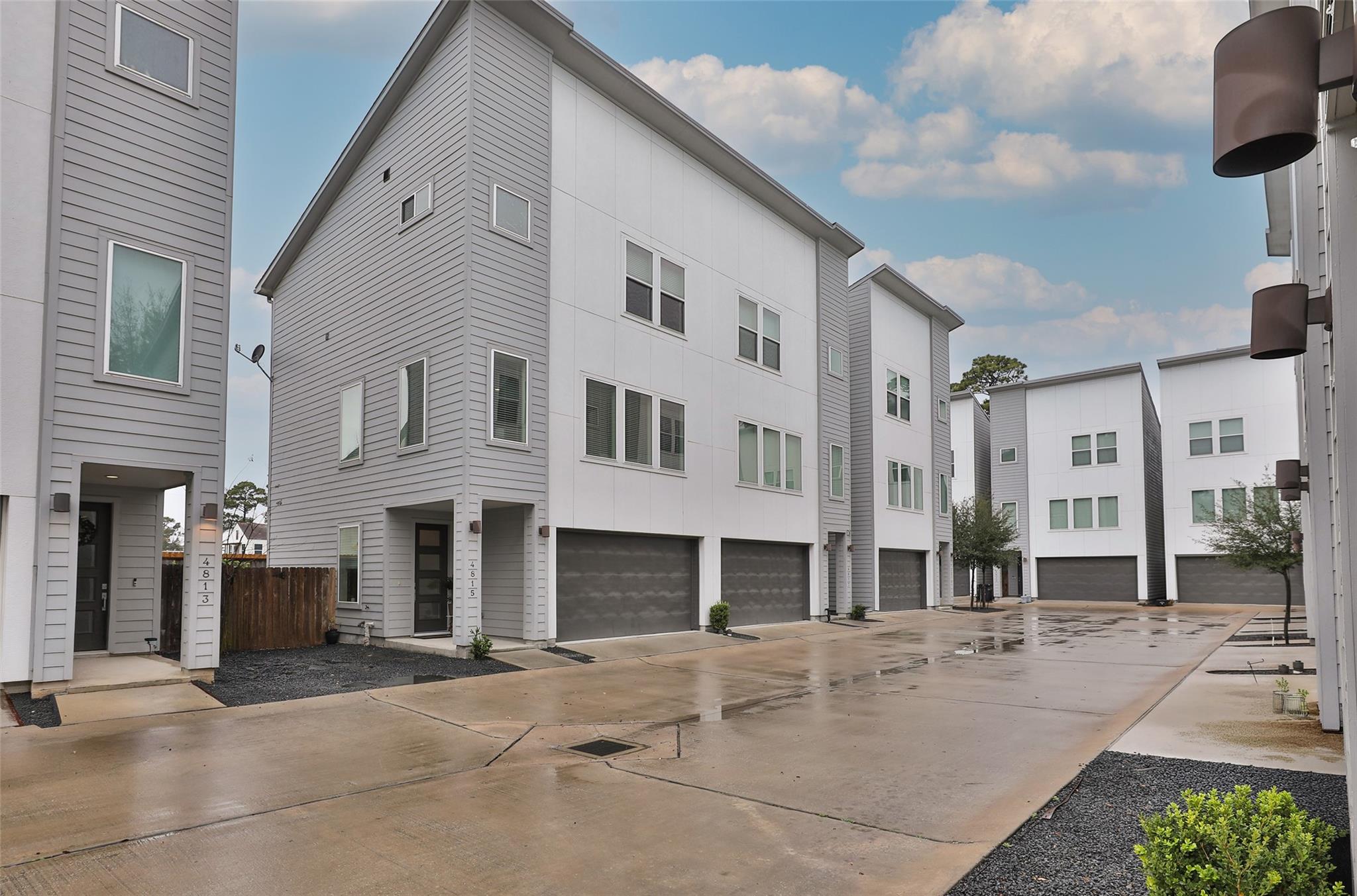 4815 Martin Oaks Lane