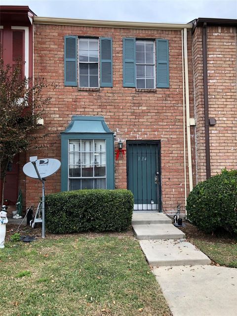 Photo of 7700 Creekbend Drive #124, Houston, TX 77071 (MLS # 10273689)