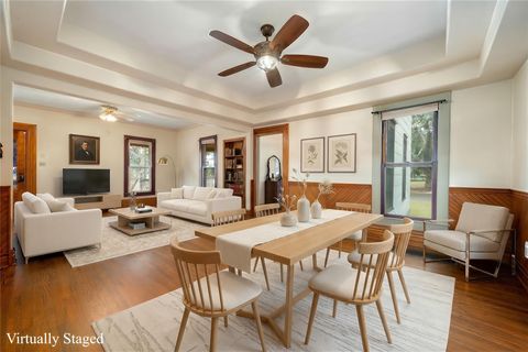 Homes For Sale - 816 W Adoue Street<br/> Alvin, TX 77511