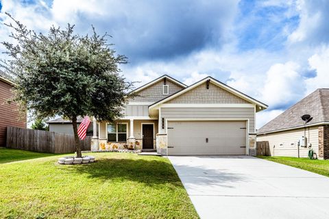 Photo of 109 Red Deer Way, Huntsville, TX 77320 (MLS # 13755786)