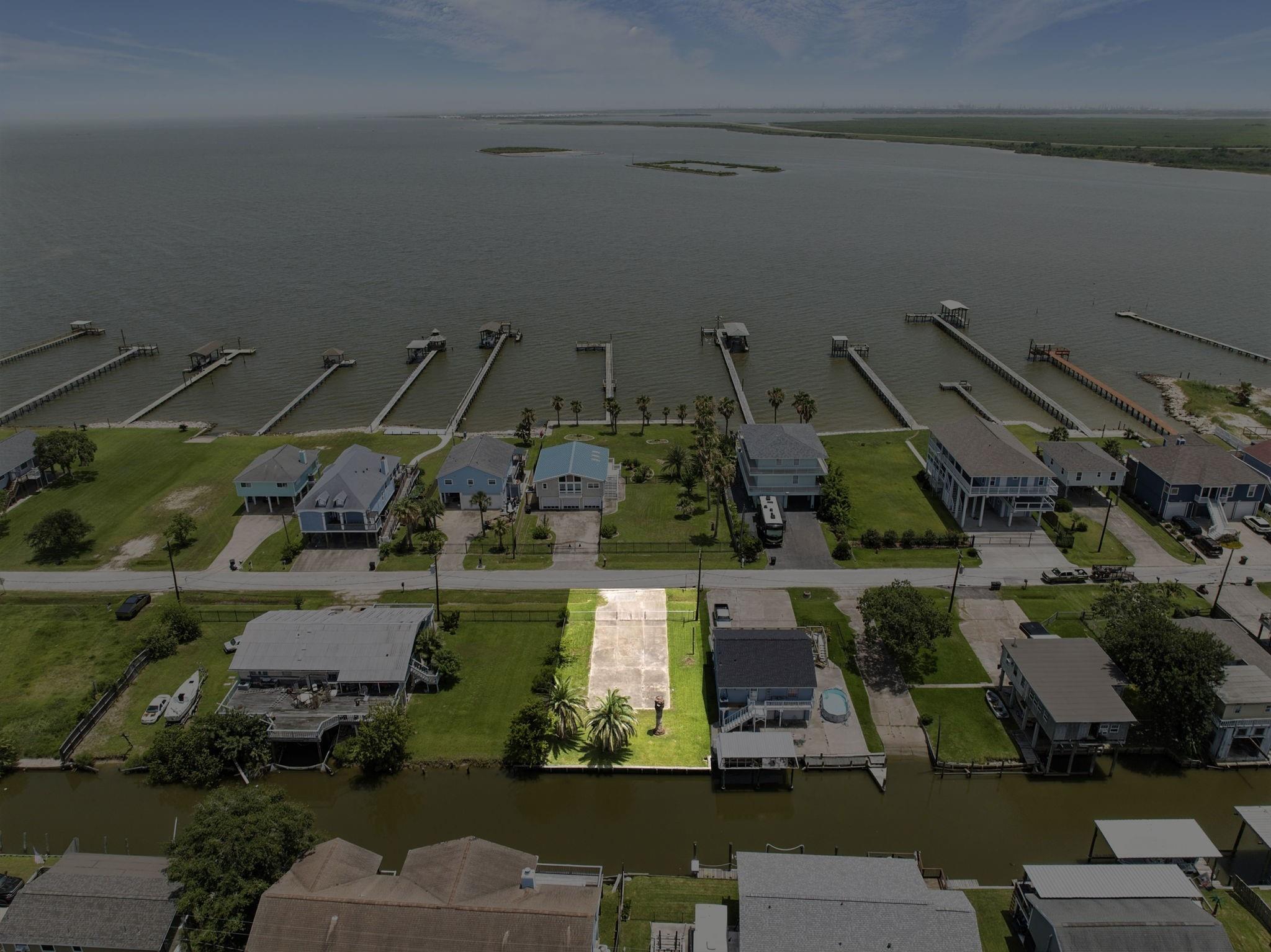 1612 Dick Bay Drive