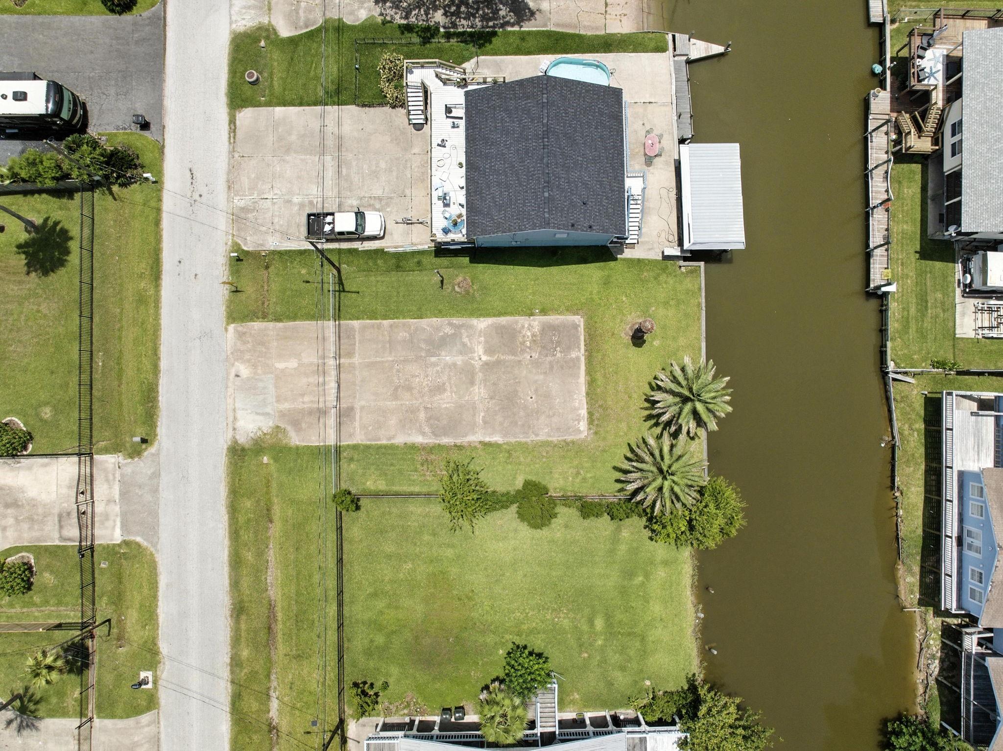 1612 Dick Bay Drive