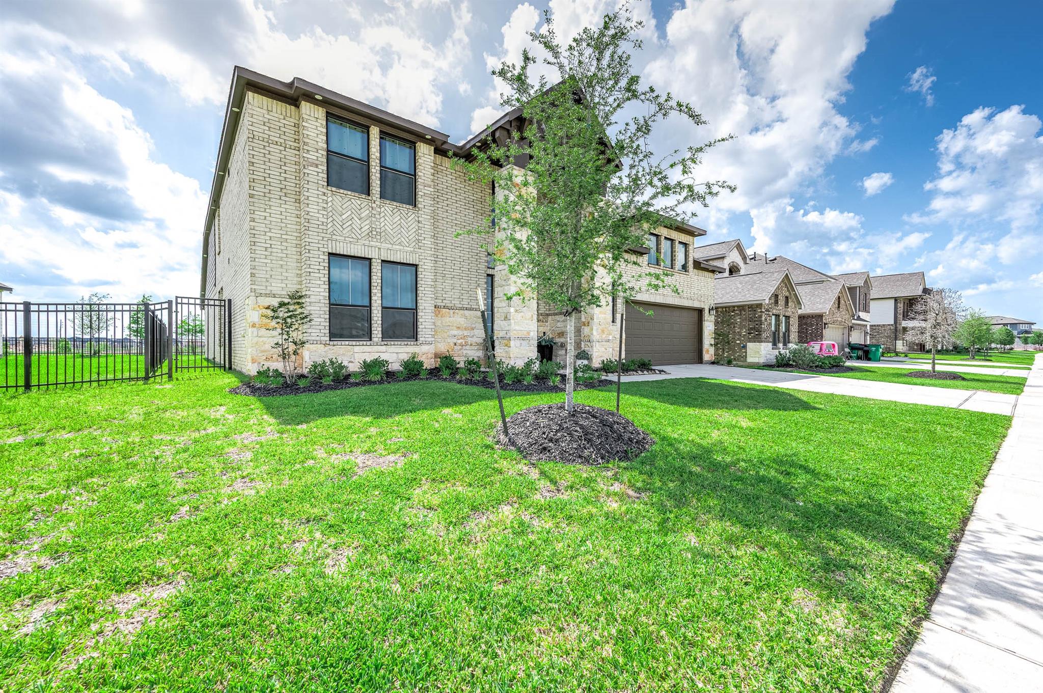 5311 Acapulco Mist Drive