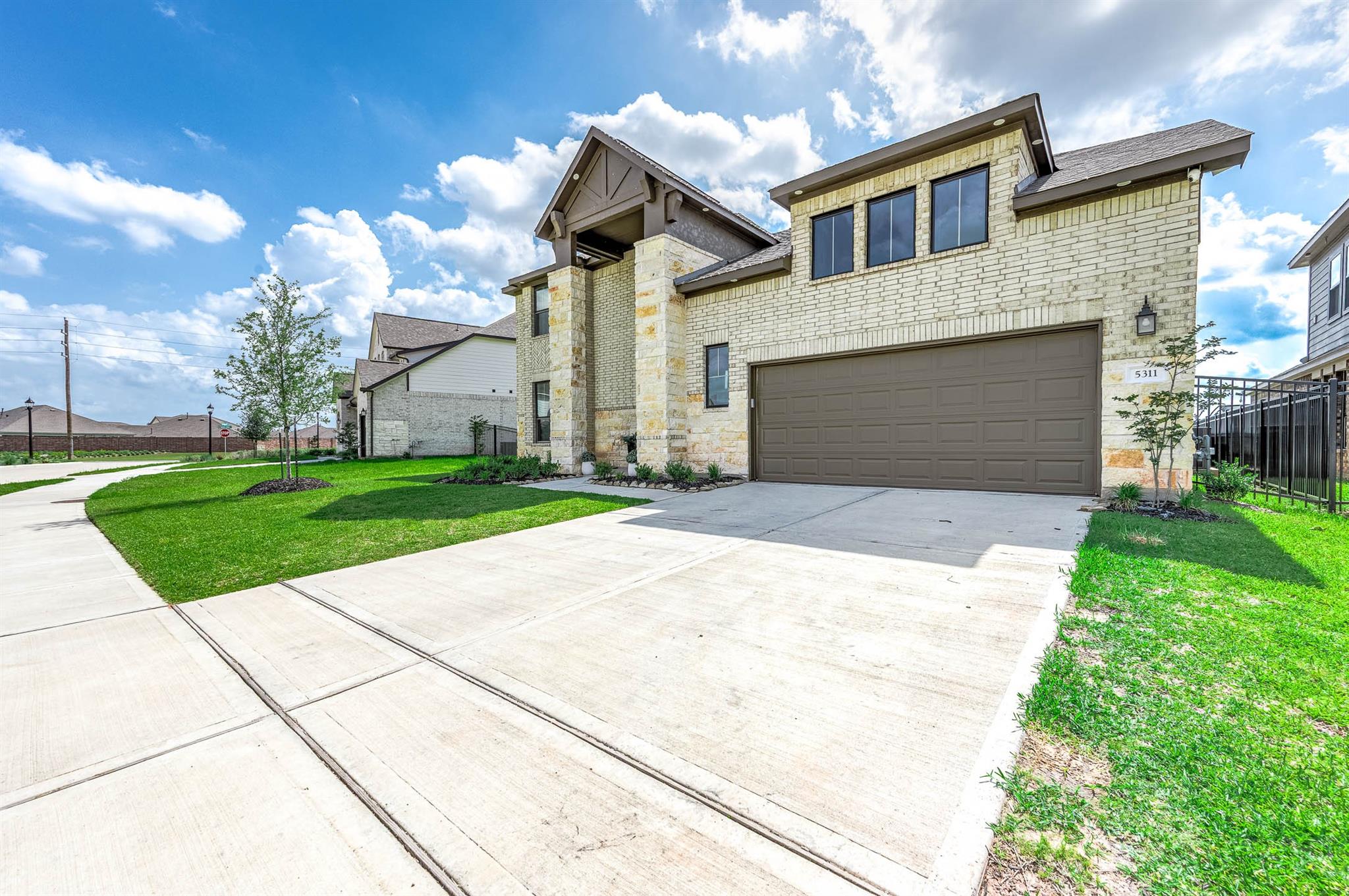 5311 Acapulco Mist Drive