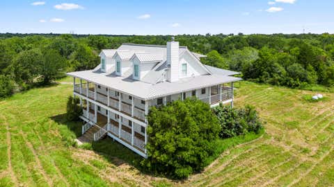 Photo of 812 W Tobias Road, Ellinger, TX 78938 (MLS # 64282389)