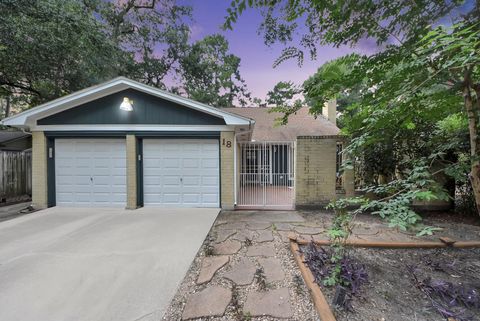 Photo of 18 N Deerfoot Circle, The Woodlands, TX 77380 (MLS # 14369107)