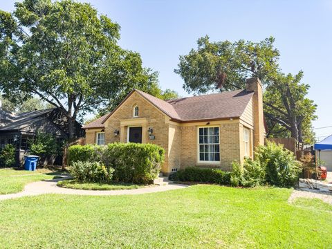 2222 Carnes Street Dallas TX 75208