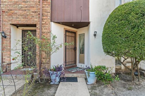 Photo of 17210 Imperial Valley Drive #41, Houston, TX 77060 (MLS # 66776416)