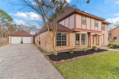 Tiny photo for 105 Poinciana Street Street, Lake Jackson, TX 77566 (MLS # 49515180)